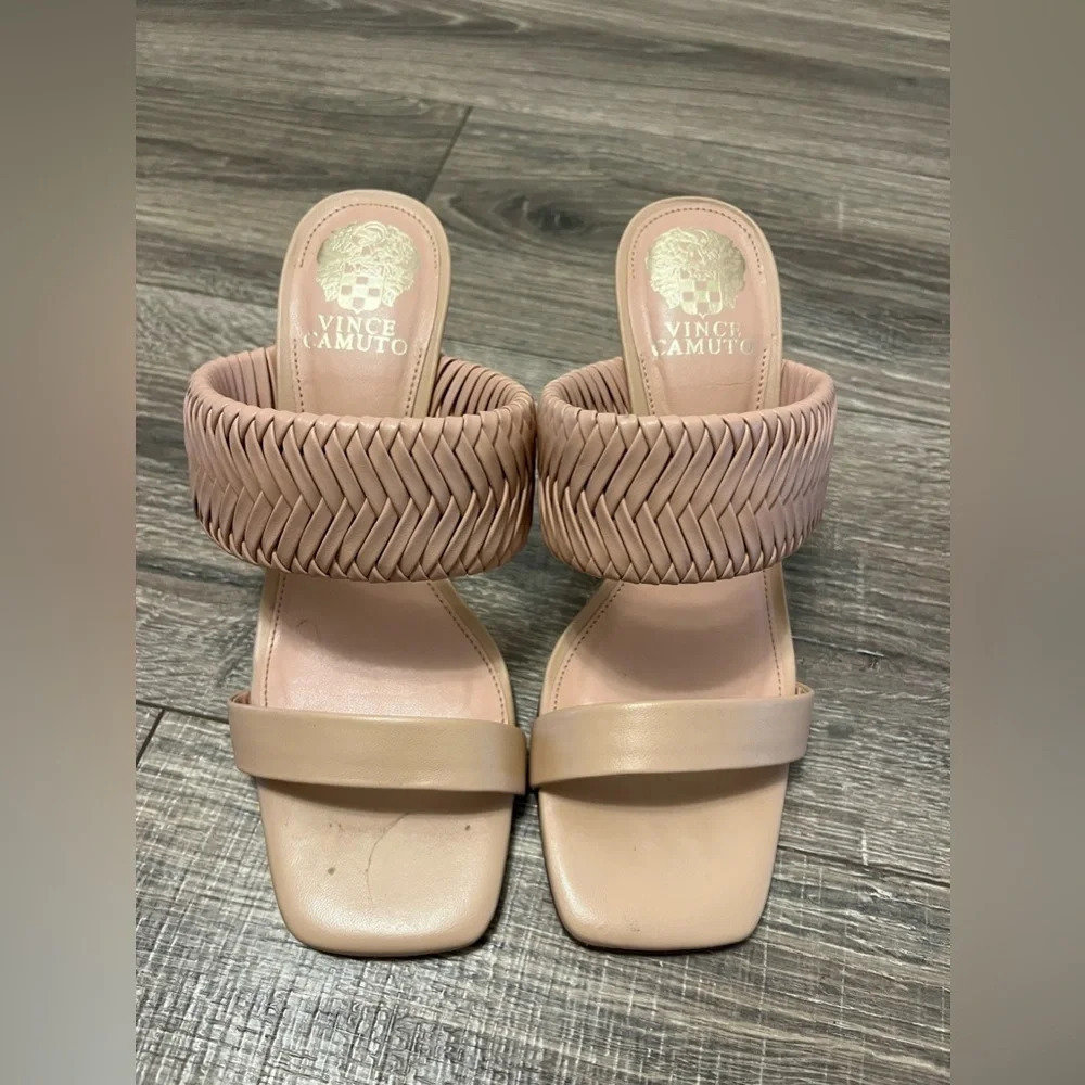 Vince Camuto Emoelee Sandal, Dark Bluff Leather, Womens Size 7.5